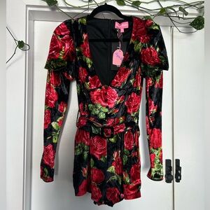 Dolls Kill Sugar Thrillz CHIC MANNERS VELVET ROMPER black and red